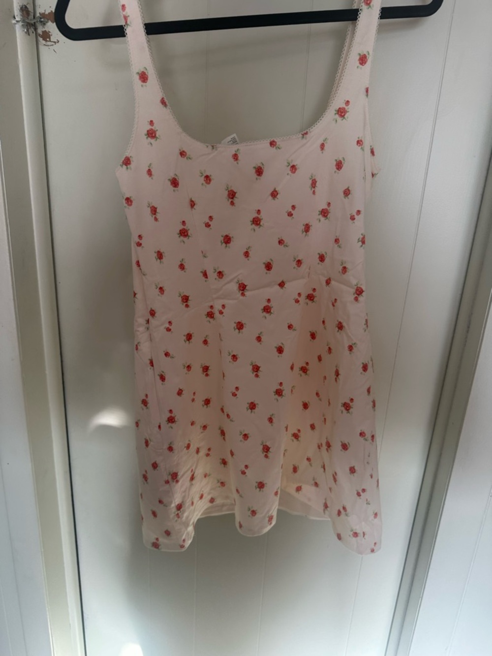 H&M Cream Slip Dress with Subtle Peach Tone - Picture 5 of 5